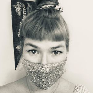 Meet your Posher, Kelly j